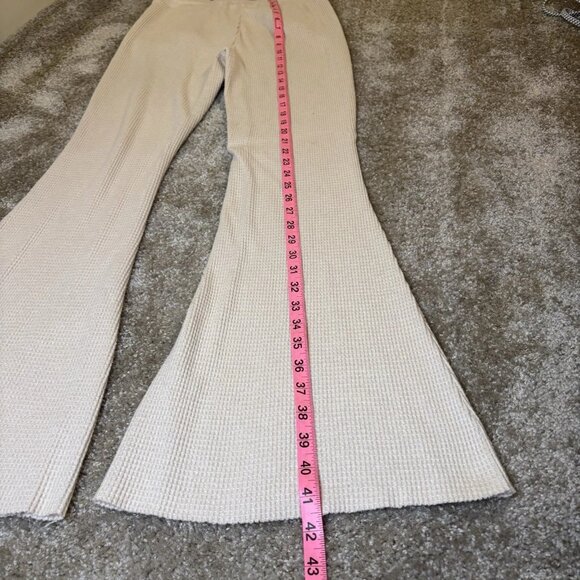 American Eagle Cream Waffle Flare Pants Women’s Drawstring Pants Size Small - Picture 5 of 6